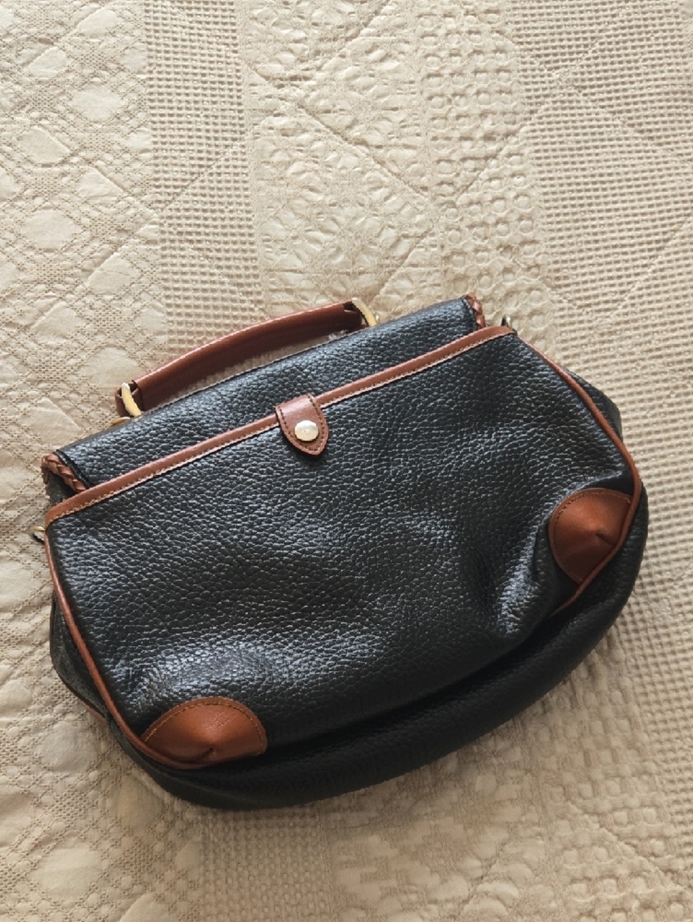 Vintage Dooney & Bourke Black Pebbled Leather Shoulder Bag with Brown Trim - Picture 3 of 16